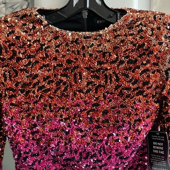 RETROFETE Xi Sequined Top: Ombré Noise - Picture 4 of 12